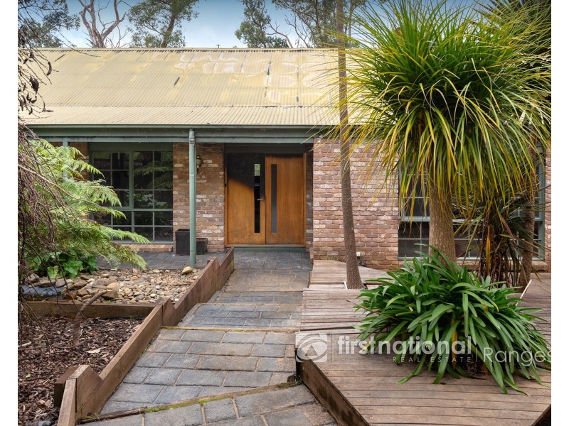 8 Moola Road, Cockatoo VIC 3781