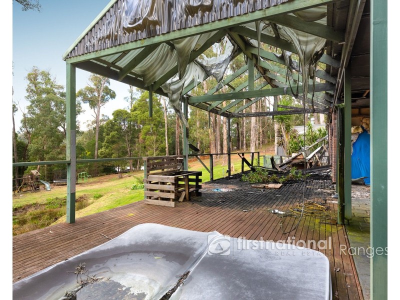 8 Moola Road, Cockatoo VIC 3781