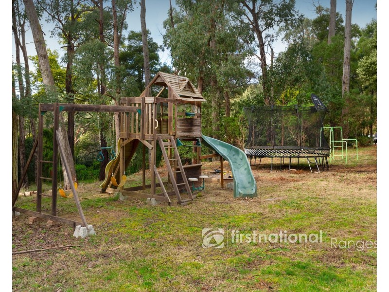 8 Moola Road, Cockatoo VIC 3781