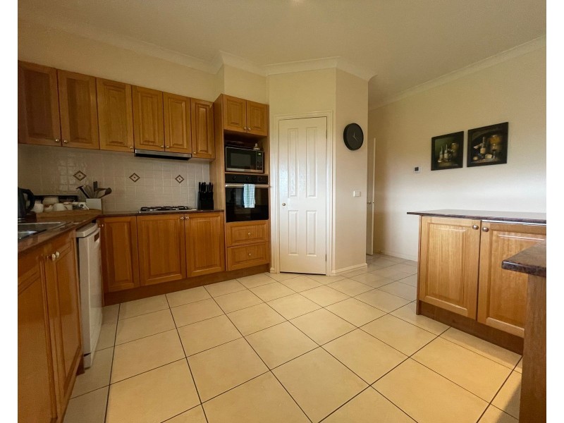 17 Ford Road, Emerald VIC 3782