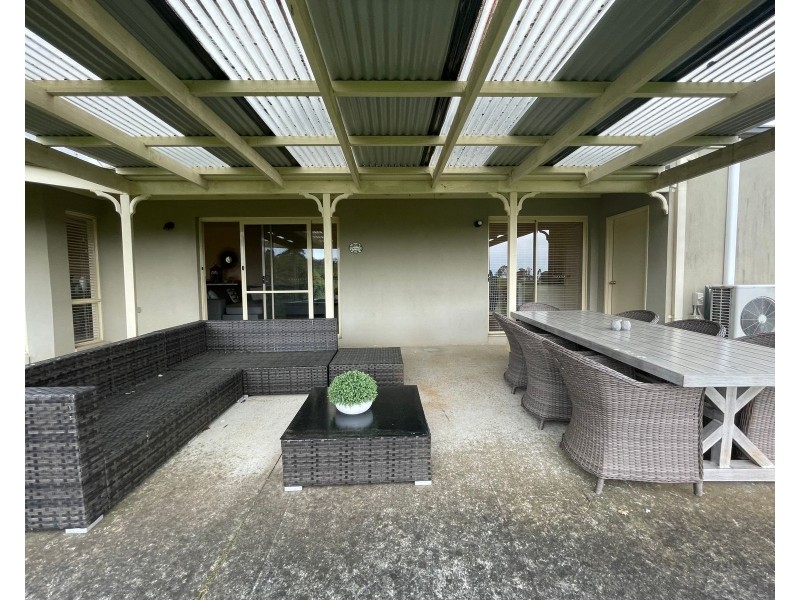 17 Ford Road, Emerald VIC 3782