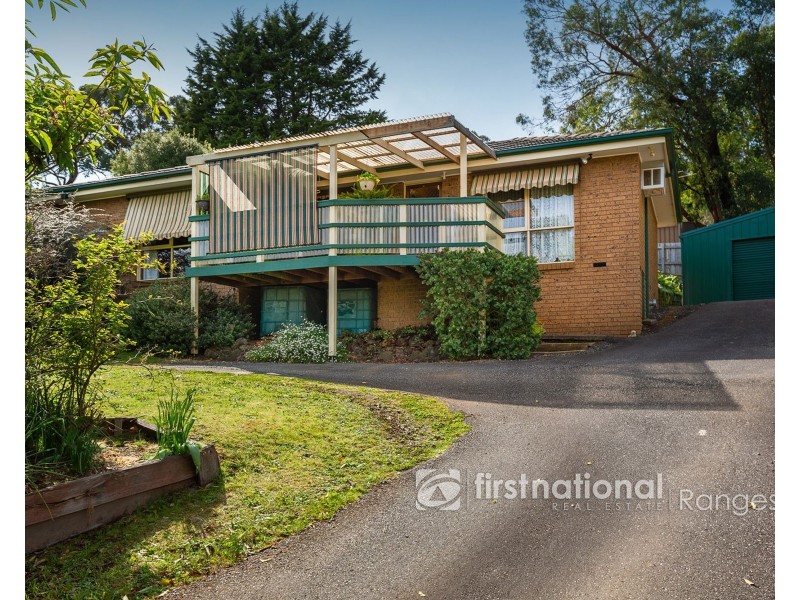 10 Devon Avenue, Cockatoo VIC 3781