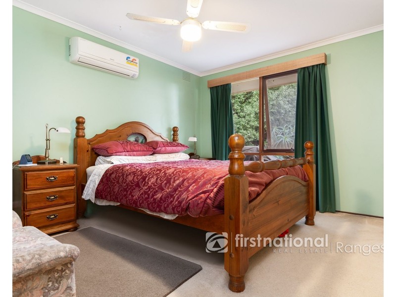 10 Devon Avenue, Cockatoo VIC 3781