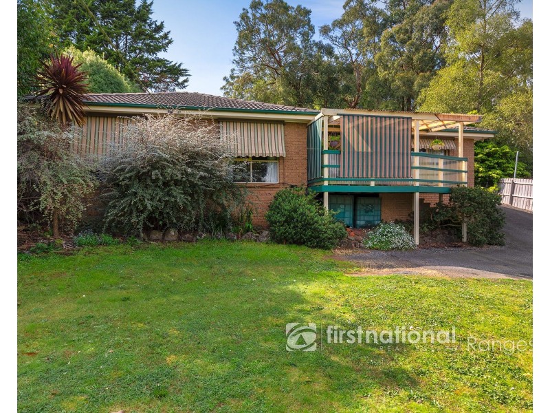 10 Devon Avenue, Cockatoo VIC 3781