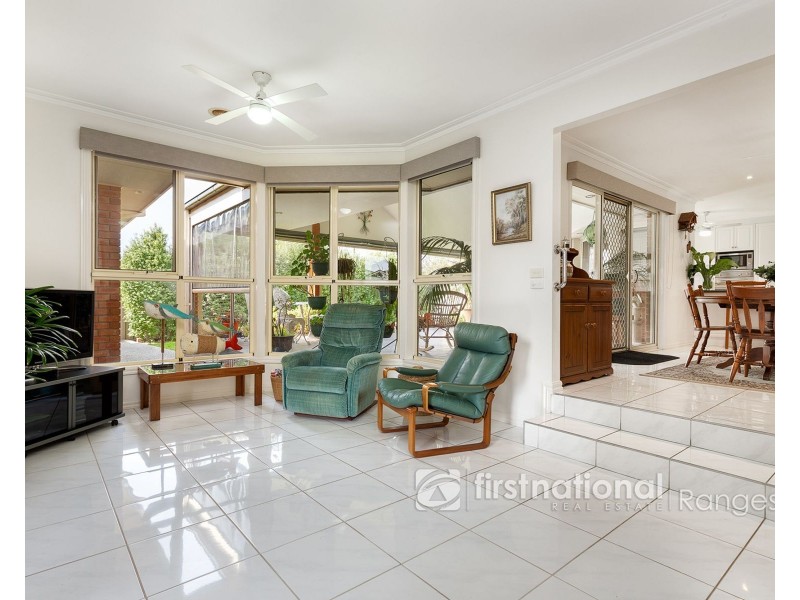 6 Emperor Road, Berwick VIC 3806