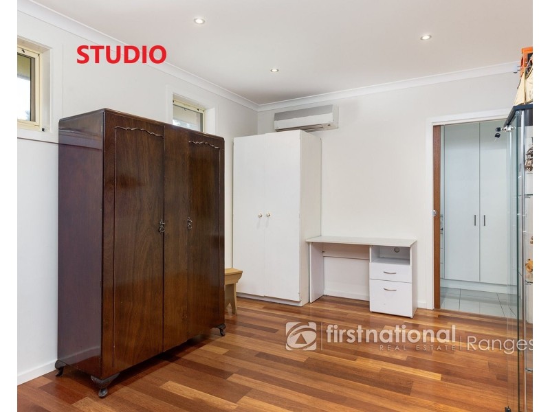 6 Emperor Road, Berwick VIC 3806