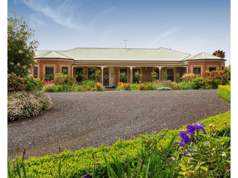265 Mountain Road, Gembrook VIC 3783
