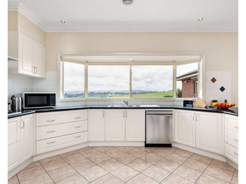 265 Mountain Road, Gembrook VIC 3783