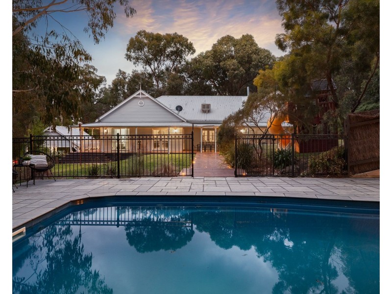 5 Francis Street, Cockatoo VIC 3781