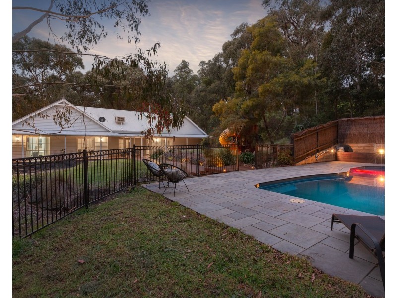 5 Francis Street, Cockatoo VIC 3781