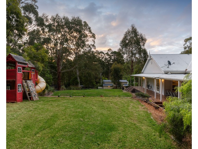 5 Francis Street, Cockatoo VIC 3781