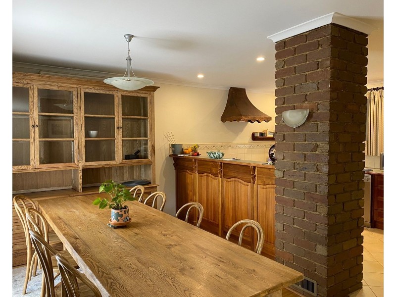 20 Charman Avenue, Emerald VIC 3782