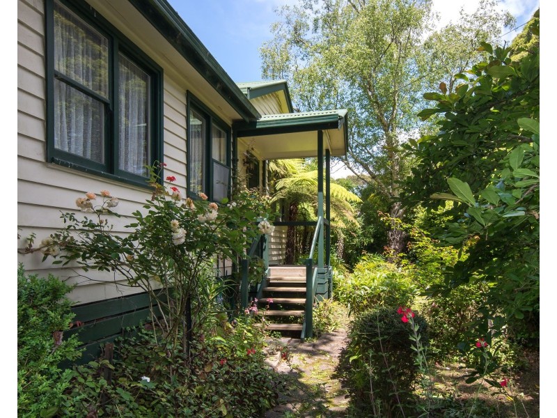 4-6 The Avenue, Upwey VIC 3158