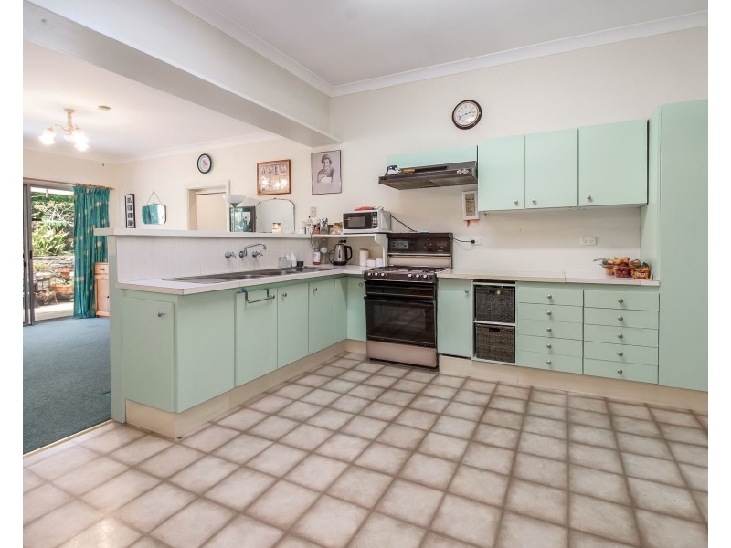 4-6 The Avenue, Upwey VIC 3158