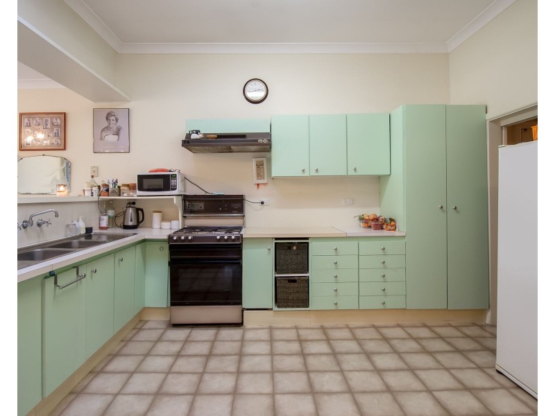 4-6 The Avenue, Upwey VIC 3158