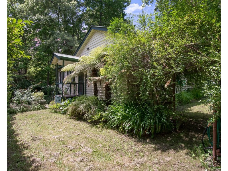 4-6 The Avenue, Upwey VIC 3158