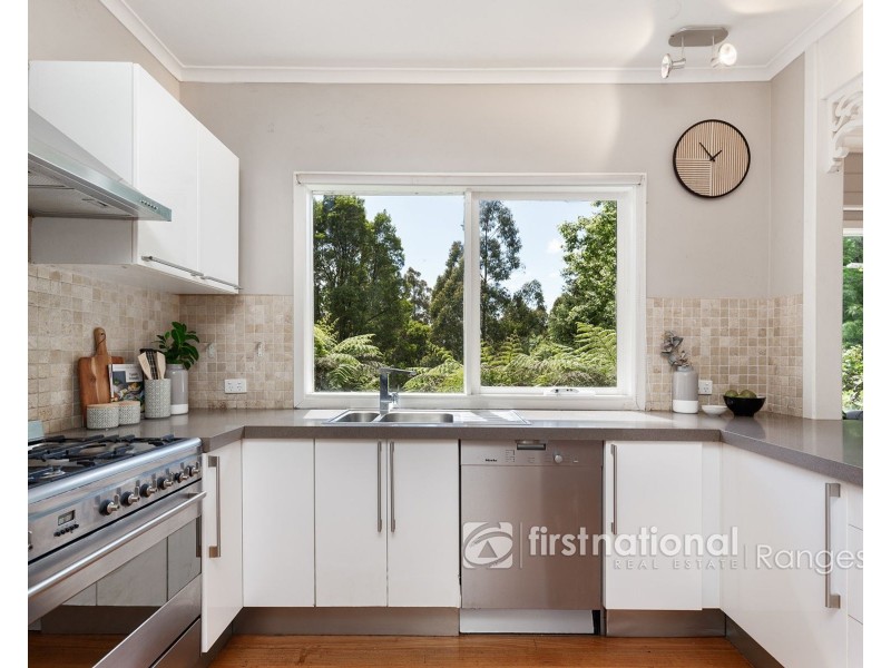 1 Yurnga Avenue, Olinda VIC 3788