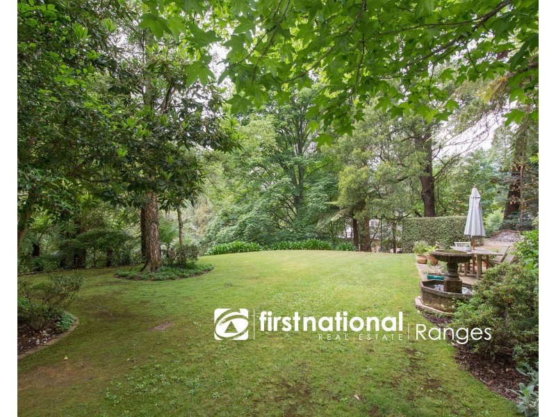 9 Woodlands Avenue, Sassafras VIC 3787