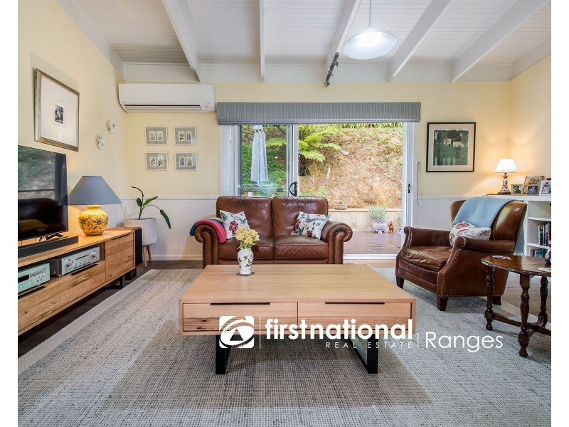 9 Woodlands Avenue, Sassafras VIC 3787