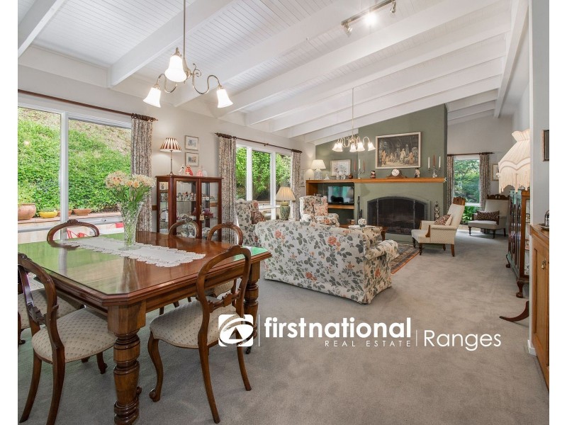9 Woodlands Avenue, Sassafras VIC 3787