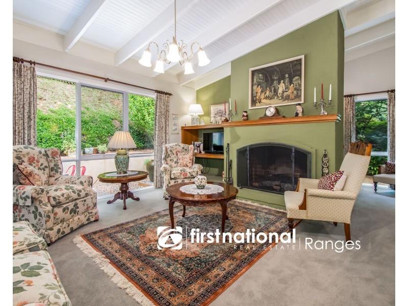 9 Woodlands Avenue, Sassafras VIC 3787