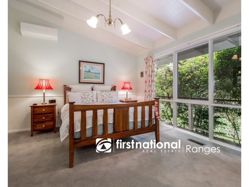 9 Woodlands Avenue, Sassafras VIC 3787