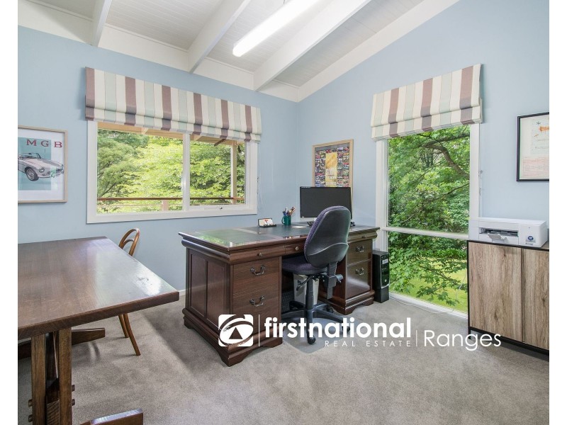 9 Woodlands Avenue, Sassafras VIC 3787