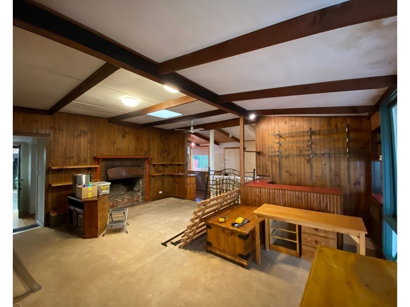 9 Glen Road, Cockatoo VIC 3781