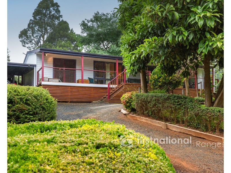 18 Devon Avenue, Cockatoo VIC 3781