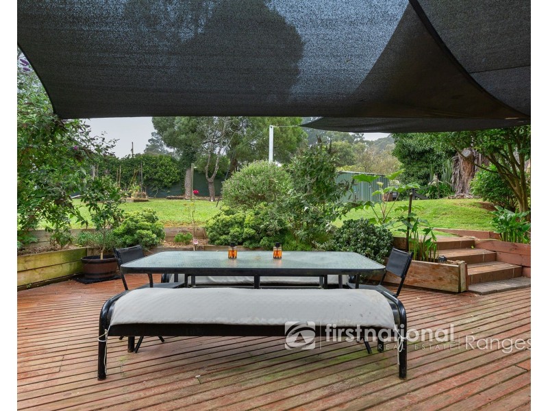 18 Devon Avenue, Cockatoo VIC 3781