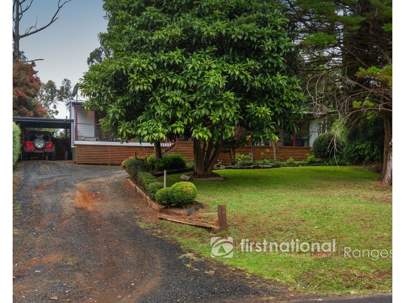 18 Devon Avenue, Cockatoo VIC 3781