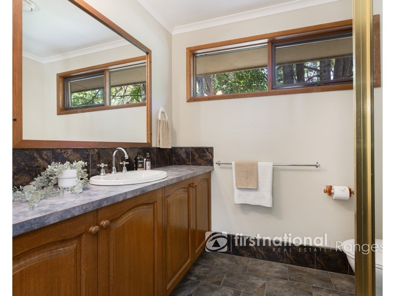 111 Woori Yallock Road, Cockatoo VIC 3781