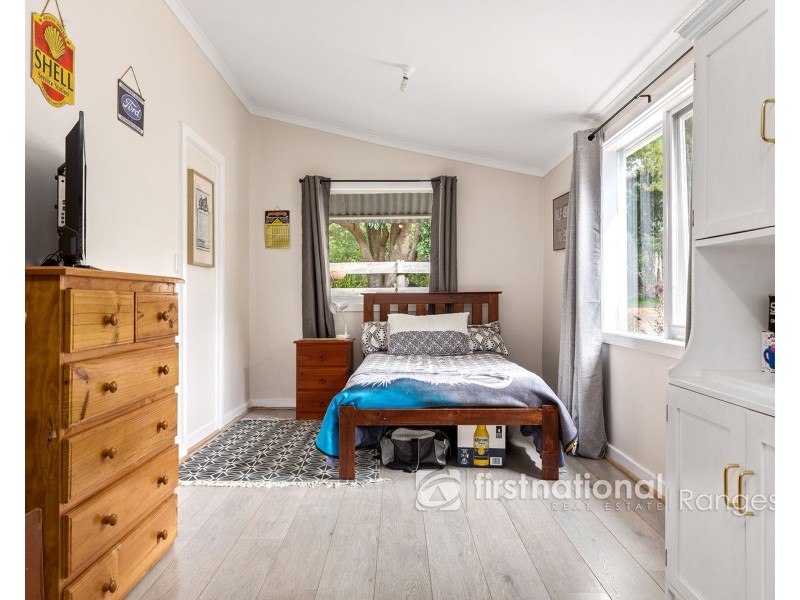 9 Glenbrook Road, Clematis VIC 3782