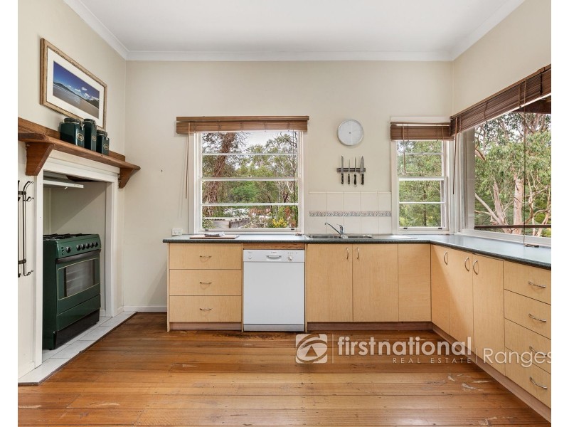 240 Woori Yallock Road, Cockatoo VIC 3781