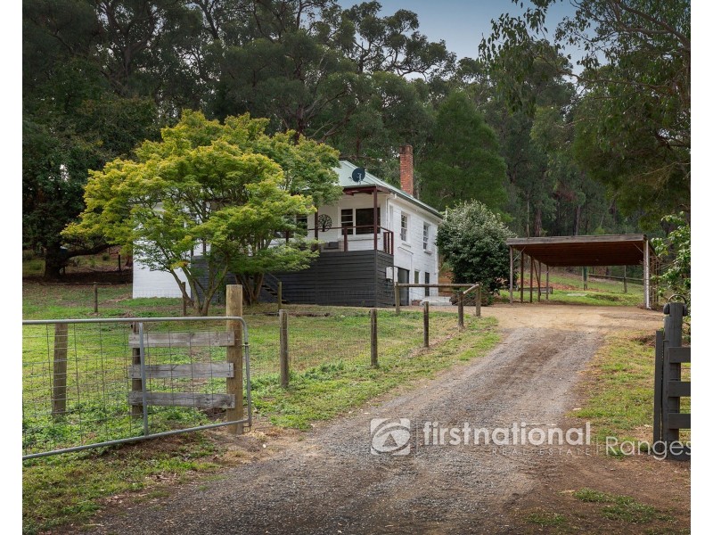 240 Woori Yallock Road, Cockatoo VIC 3781