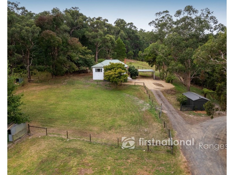 240 Woori Yallock Road, Cockatoo VIC 3781