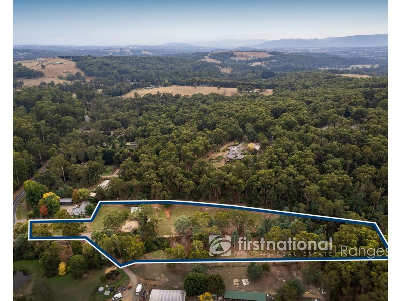 240 Woori Yallock Road, Cockatoo VIC 3781