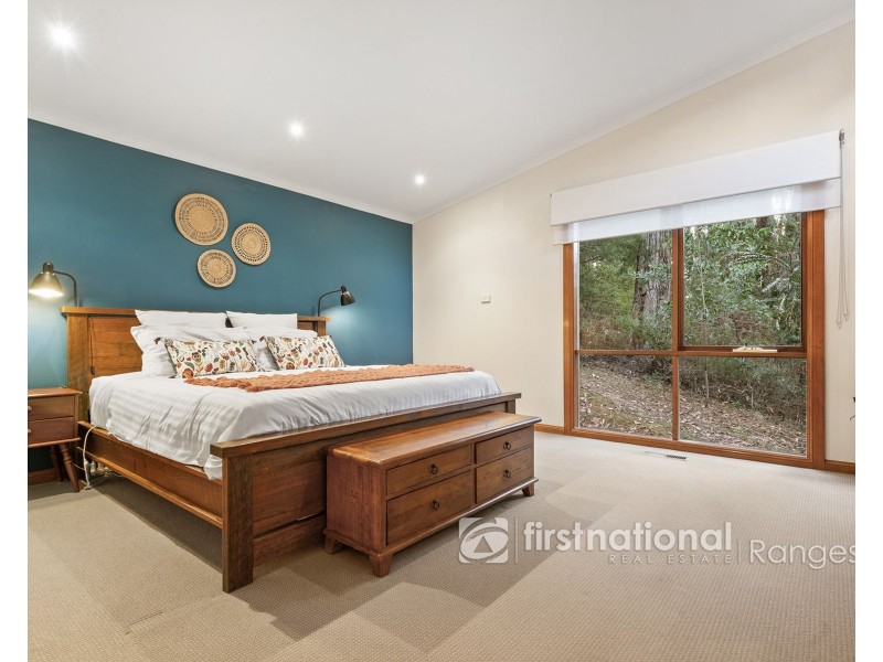 50 Bellbird Crescent, Emerald VIC 3782