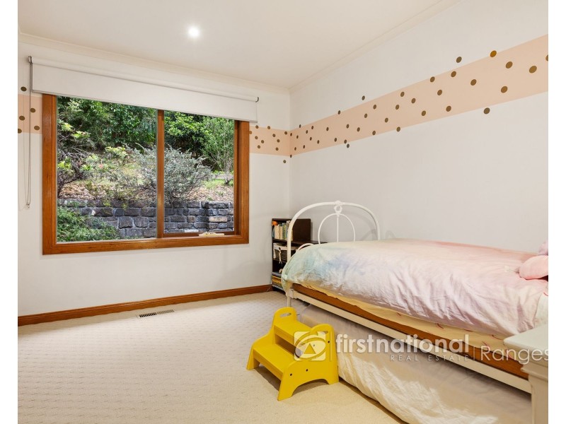 50 Bellbird Crescent, Emerald VIC 3782