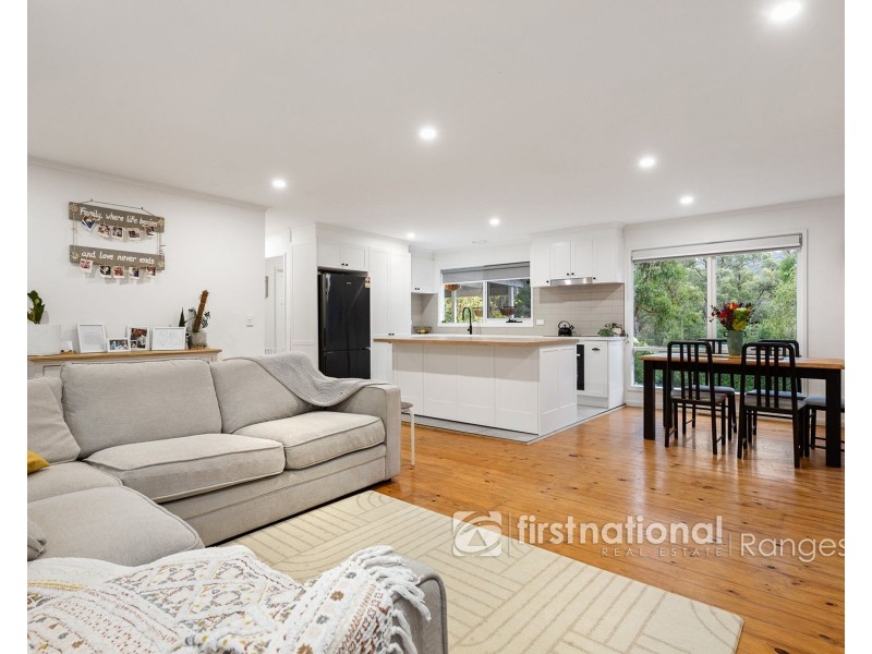 7 Caroline Avenue, Cockatoo VIC 3781