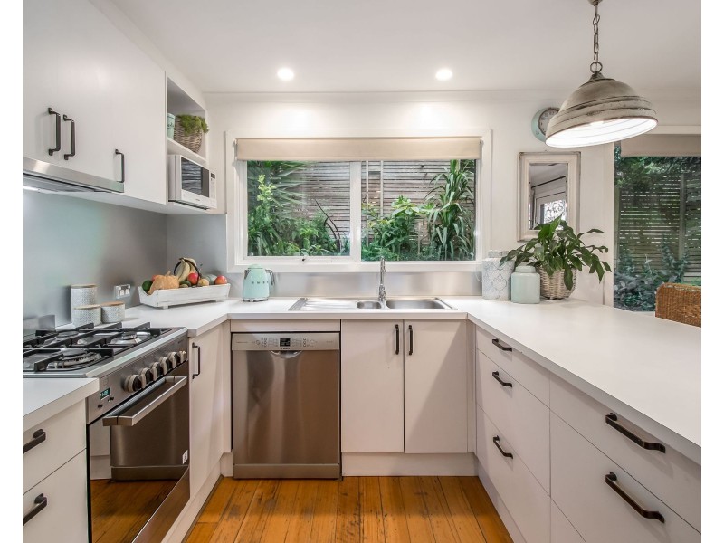 17 Fern Gully Road, Cockatoo VIC 3781