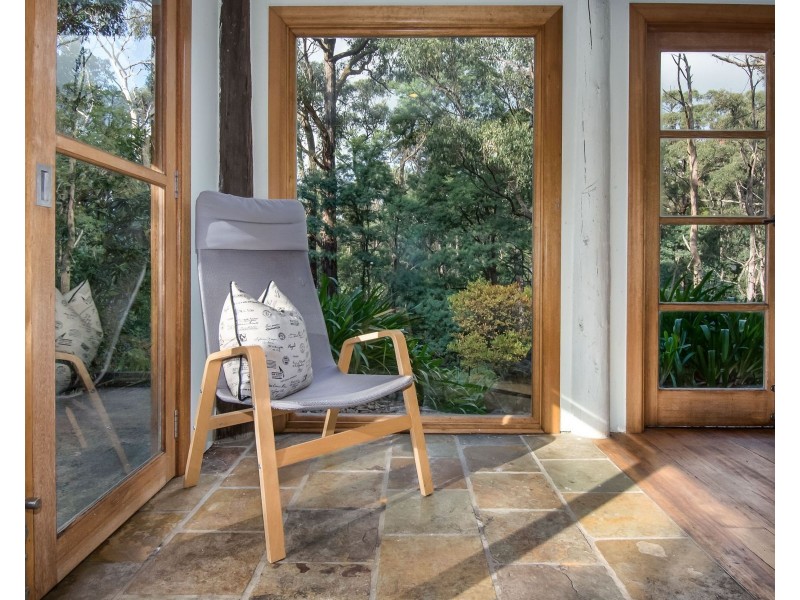 17 Fern Gully Road, Cockatoo VIC 3781
