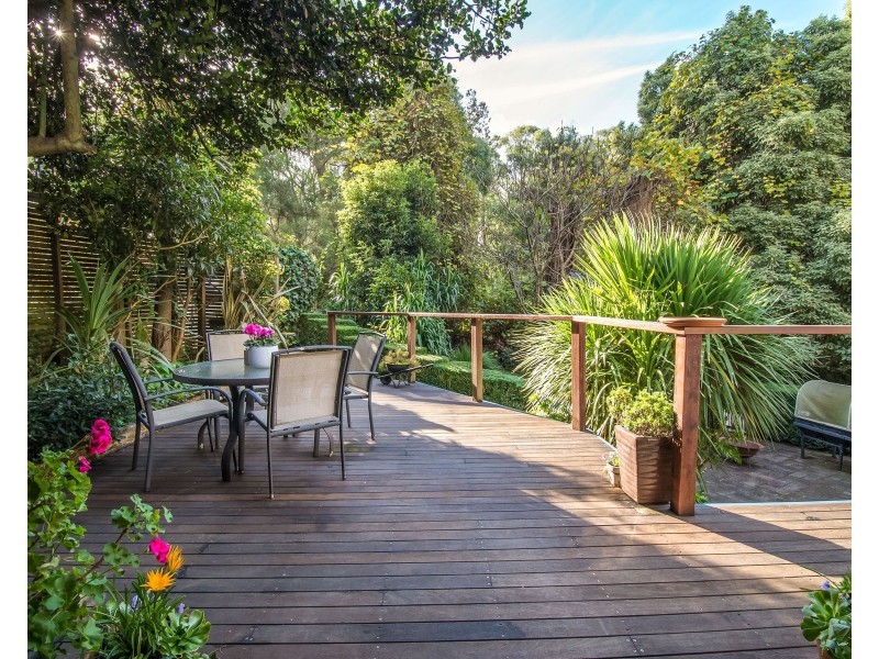 17 Fern Gully Road, Cockatoo VIC 3781