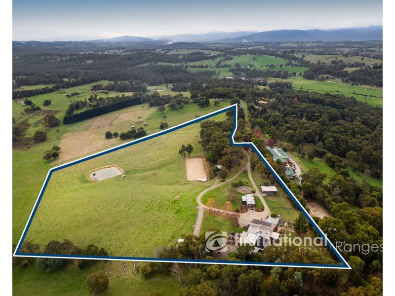 8 BRODRICK ROAD, Macclesfield VIC 3782