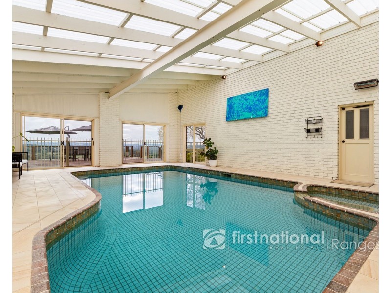 8 BRODRICK ROAD, Macclesfield VIC 3782
