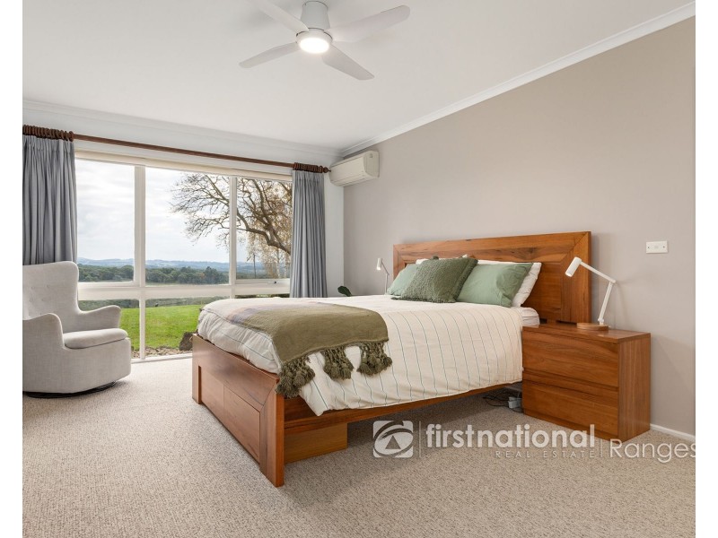 8 BRODRICK ROAD, Macclesfield VIC 3782