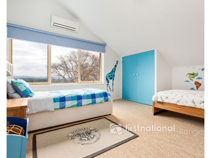 8 BRODRICK ROAD, Macclesfield VIC 3782