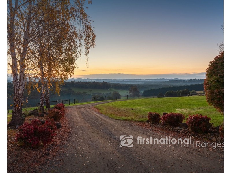 8 BRODRICK ROAD, Macclesfield VIC 3782