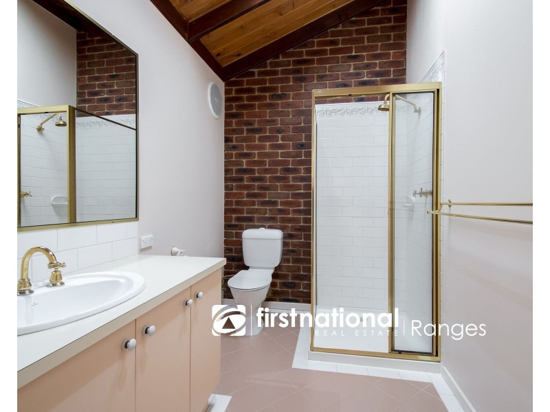 1 Kinross Road, Tecoma VIC 3160