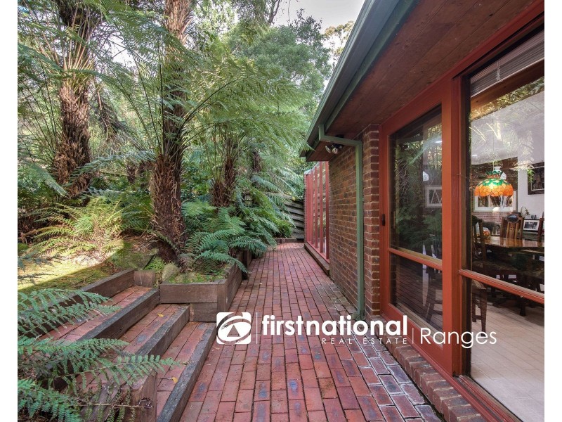 1 Kinross Road, Tecoma VIC 3160